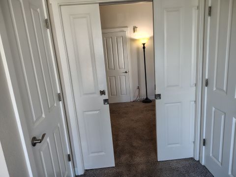 Private Room in 3Bed.2.5Bath