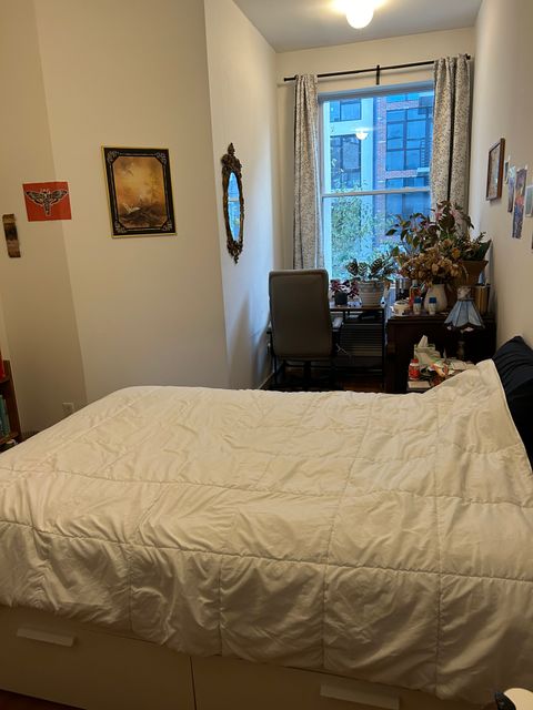 Private Room in 3Bed.1Bath