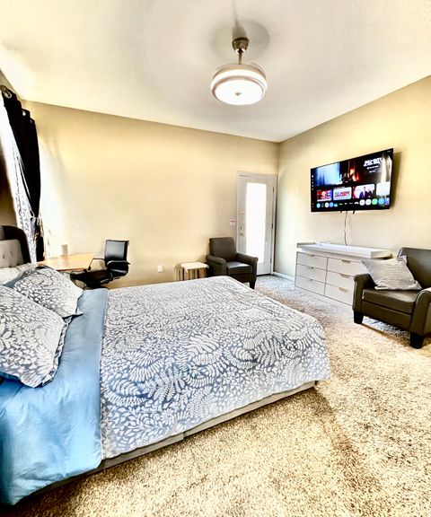 Private Room in 3Bed.2Bath