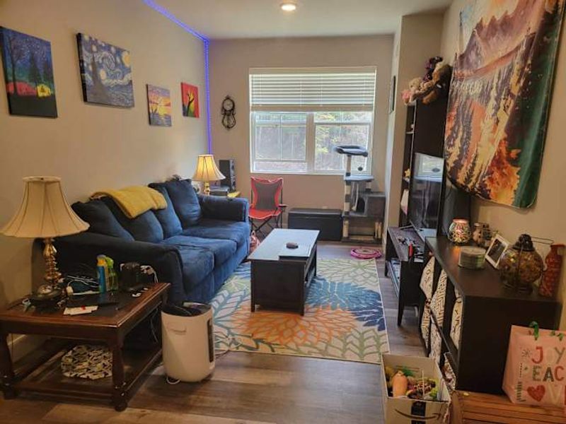 roommates in Columbia Falls Private Room in 2Bed.1Bath - cirtru.com