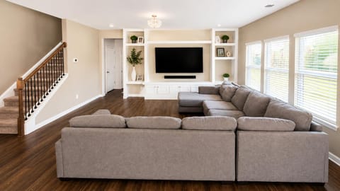 roommates in Undisclosed, Raleigh, NC 27616 A stunning, spacious home in North Raleigh offering modern comforts and stylish living. (id. 35283) - cirtru.com