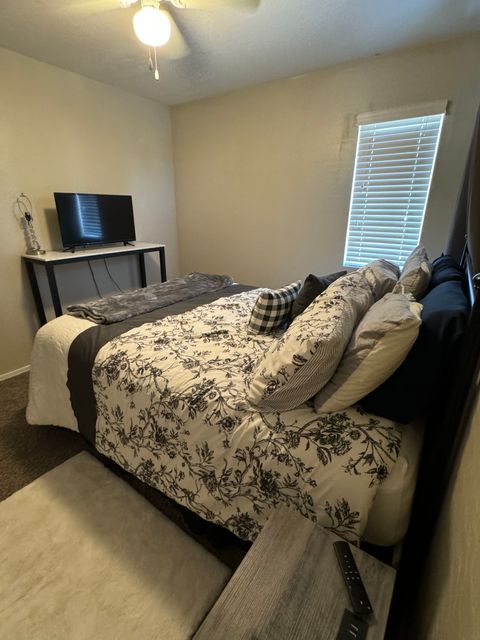 Private Room in 3Bed.2.5Bath