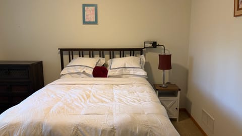 Private Room in 1Bed.1Bath