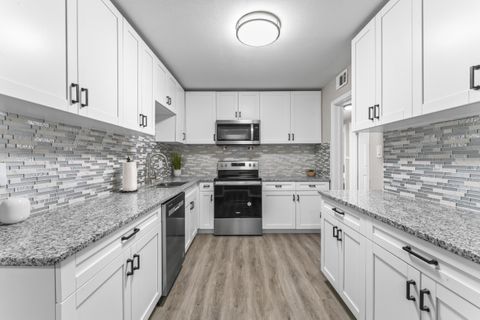 No Move-In Fees | Bright, Clean Home  Only 1 Room Left (id. 9753)