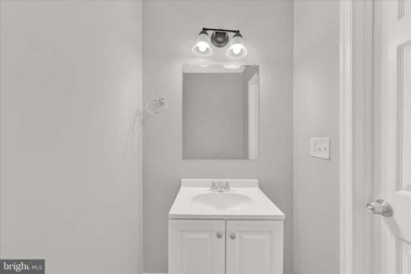roommates in Undisclosed, Baltimore, MD 21215 Cozy & comfortable Baltimore Townhouse with Workspace (id. 10412) - cirtru.com