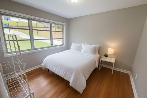 roommates in Undisclosed, Atlanta, GA 30310 Sylvan Hills Home, a 5 minute walk to transit stop Sylvan Rd SW @ Bridgewater St SW (id. 19872) - cirtru.com