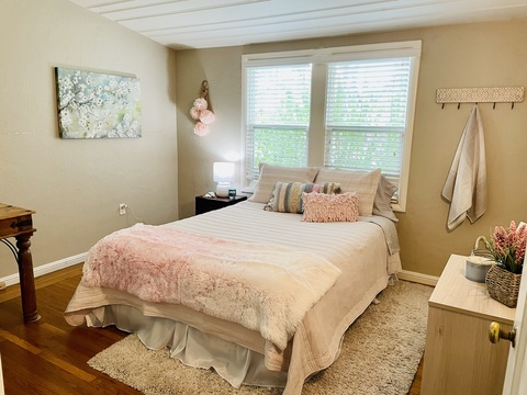 roommates in Sacramento Private Room in 2Bed.1Bath - cirtru.com