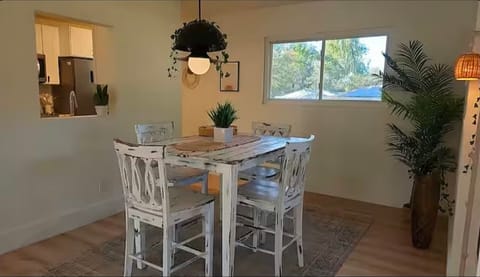 Entire Place 2Bed.1Bath