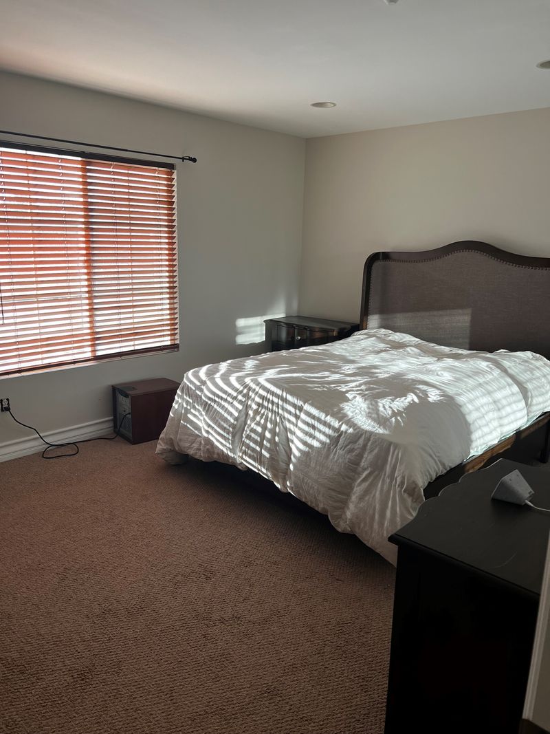 roommates in Oxnard Private Room in 2Bed.2.5Bath - cirtru.com