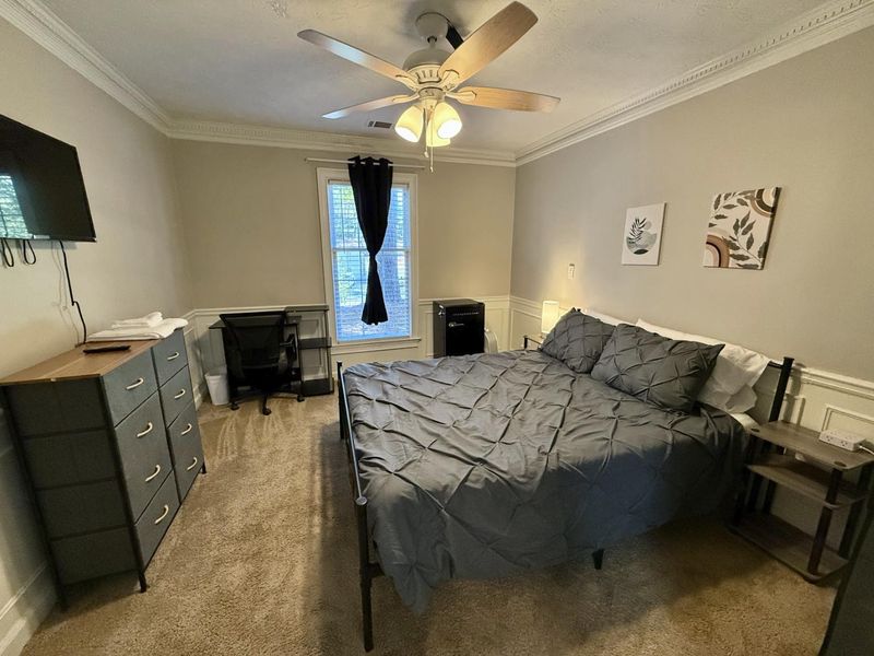 Spacious Private Rooms in Charming Lilburn CoLiving Home  – Fully Furnished  All Utilities  Wi-Fi  W/D  – Quiet Neighborhood (id. 16889)