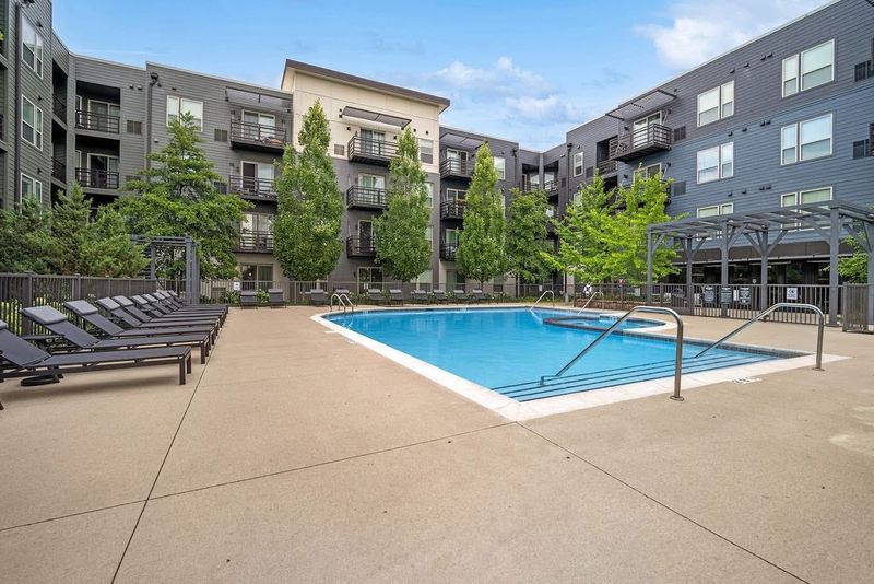 roommates in Northbrook Entire Place 2Bed.2Bath - cirtru.com