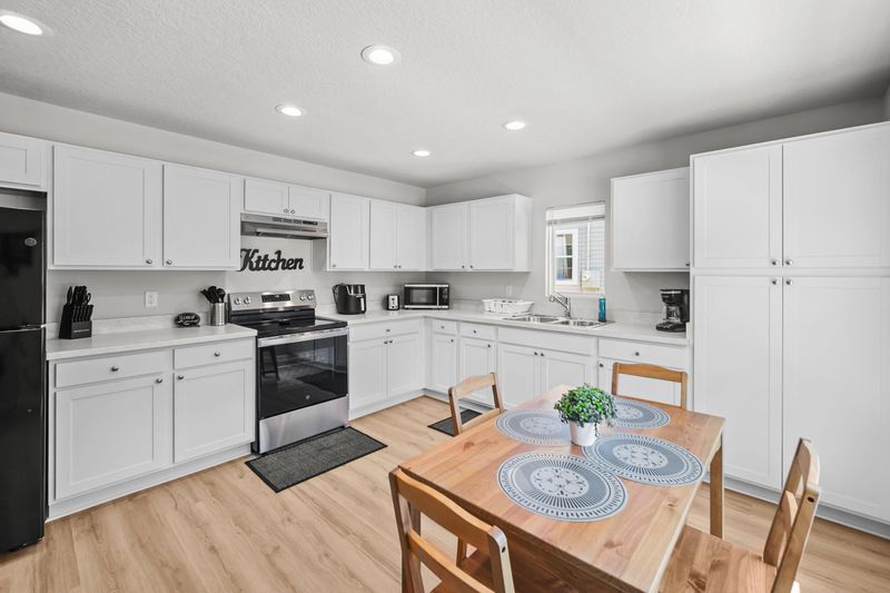 roommates in Undisclosed, Jacksonville, FL 32208 Be the First! Brand-New Jacksonville Rooms w/Private Bath, Fridge & Workspace—Limited Spots! (id. 32751) - cirtru.com