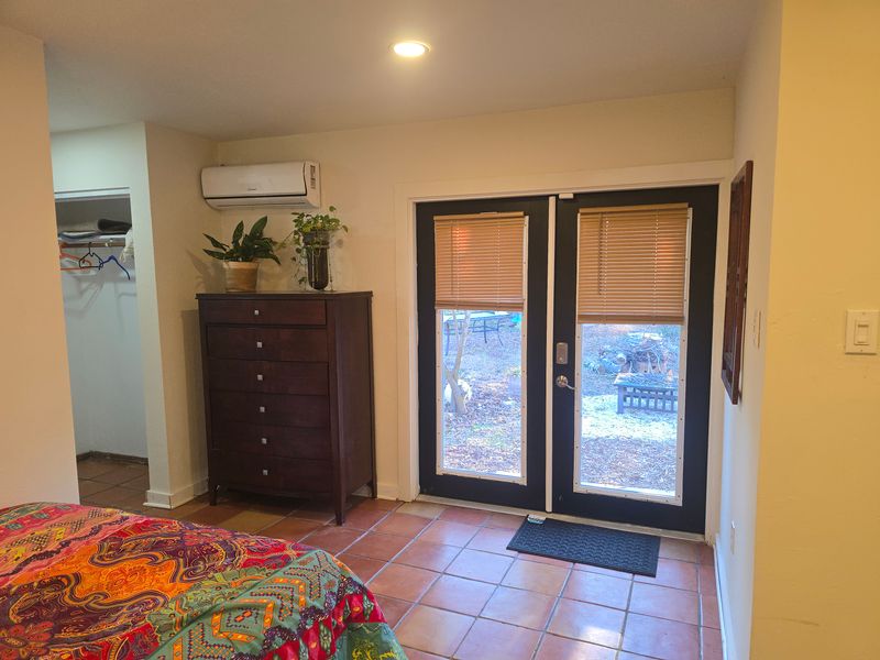 roommates in Daytona Beach Room1Bed.1Bath - cirtru.com