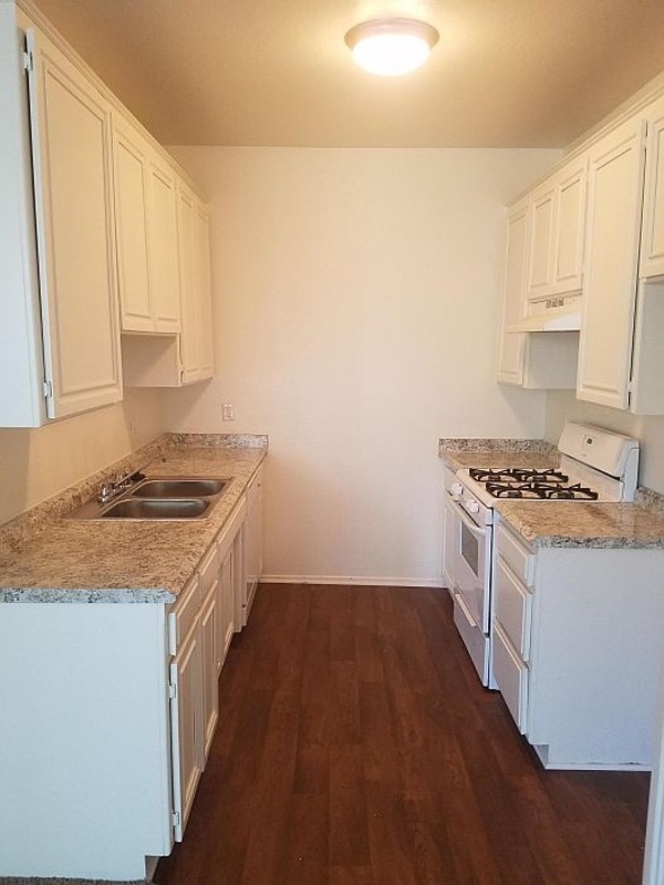 roommates in Los Angeles Private Room in 2Bed.2Bath - cirtru.com