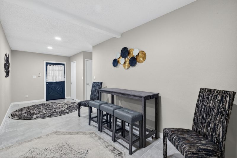 roommates in Undisclosed, Alva, FL 33920 Fully Furnished Spacious Rooms in a Quiet, Peaceful Home  Utilities, Wifi and Laundry included!! (id. 30169) - cirtru.com