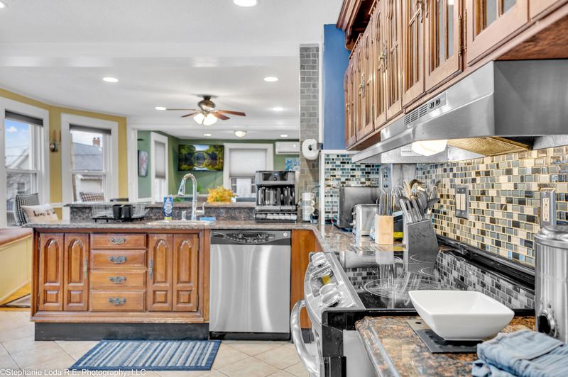 roommates in Wallingford Room2Bed.1Bath - cirtru.com