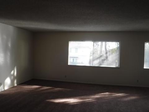 roommates in Pomona Spacious Room w/ amenities - cirtru.com