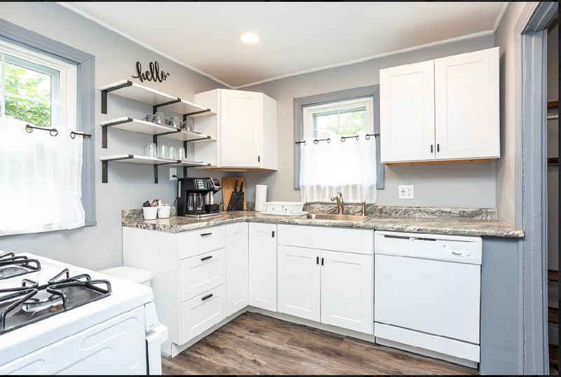roommates in Cleveland Entire Place 2Bed.1Bath - cirtru.com