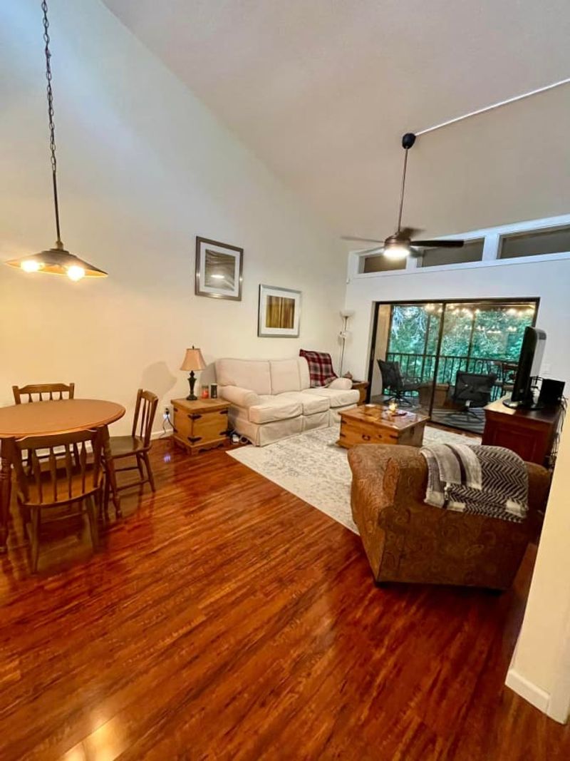 roommates in Oldsmar Private Room in 2Bed.1.5Bath - cirtru.com