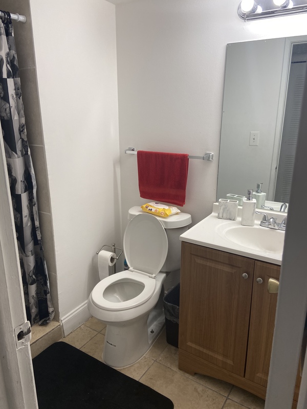 roommates in Hialeah Private Room in 2Bed.2Bath - cirtru.com