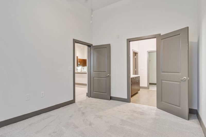 Private Room in 2Bed.2Bath