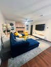 Live in Westwood Terrace (id. 43184)
