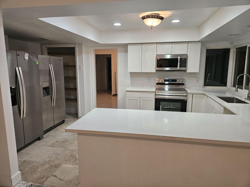 roommates in Undisclosed, Coral Springs, FL 33071 Coral Springs House with Dining area. Spacious & cozy (id. 4775) - cirtru.com