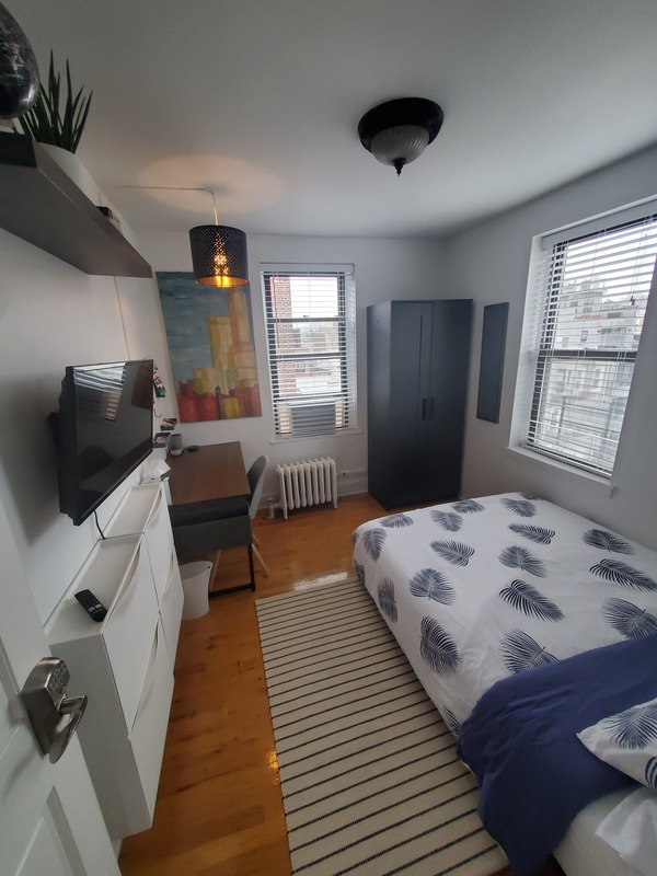 Private Room in 3Bed.1Bath