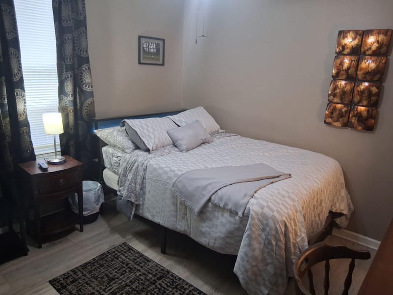 roommates in Undisclosed, Pittsfield, MA 01201 Sharon`s Place (id. 30043) - cirtru.com
