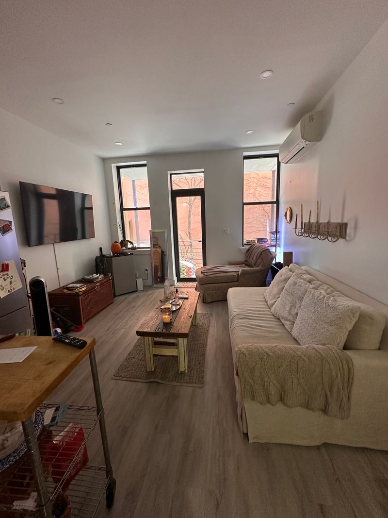 roommates in New York City Shared Room in 2Bed.1Bath - cirtru.com