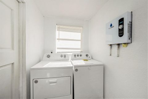 St. Petersburg House with Dining area. Homey & newly-renovated (id. 9271)