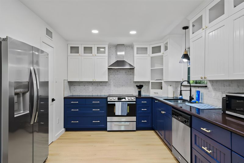 roommates in Undisclosed, Austin, TX 78745 South Austin Newly Renovated Beautiful Cozy Home Near Public Transit (id. 8626) - cirtru.com