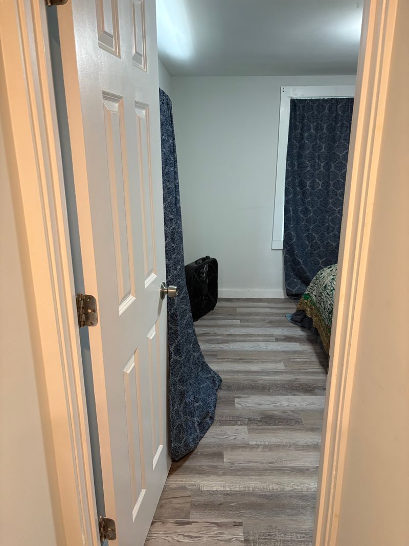 roommates in Claremont Private Room in 2Bed.1Bath - cirtru.com