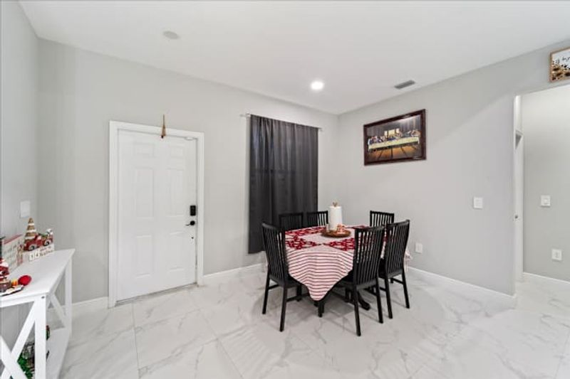 roommates in Lehigh Acres Private Room in 3Bed.2Bath - cirtru.com