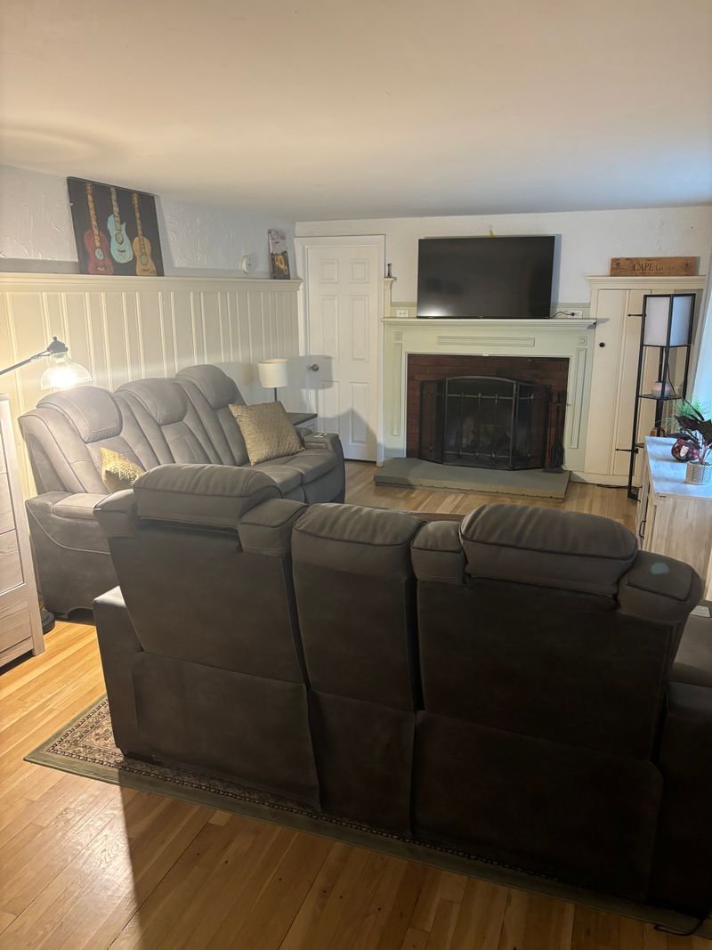 roommates in Buzzards Bay Private Room in 2Bed.1Bath - cirtru.com