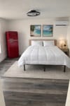 Studio Apt + Queen Bed with Multi Occupancy |  Modern Tampa Home (id. 33535)