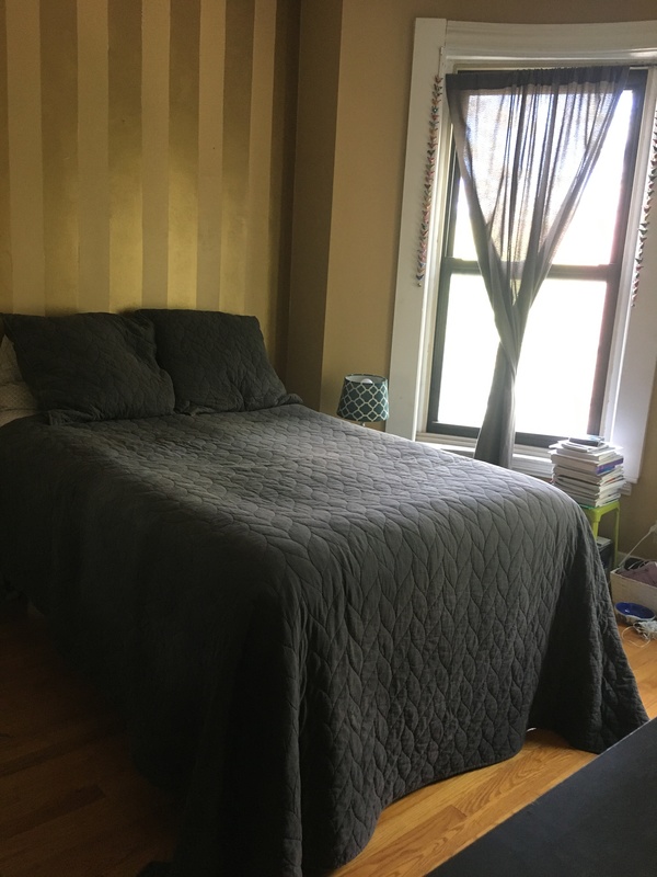 Private Room in 3Bed.1Bath
