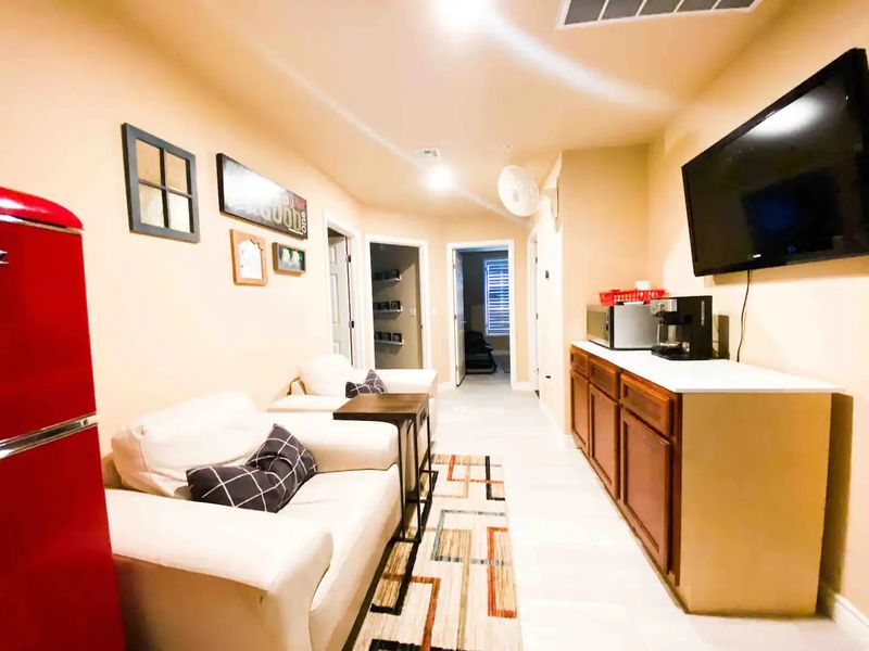 roommates in Mesa Private Room in 4Bed.2.5Bath - cirtru.com