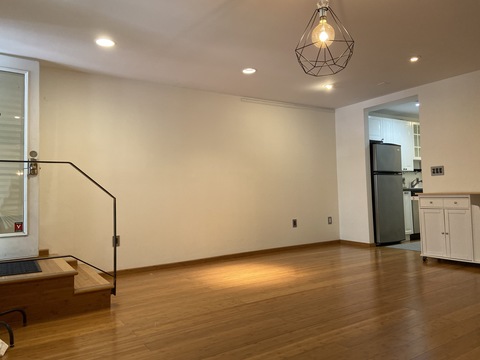 roommates in Washington Sunny Columbia Heights 2BR - cirtru.com