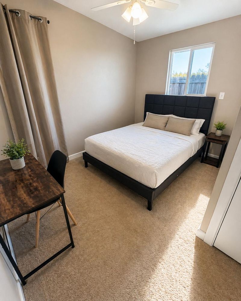 roommates in Undisclosed, Las Vegas, NV 89106 Live in West Las Vegas (id. 33786) - cirtru.com