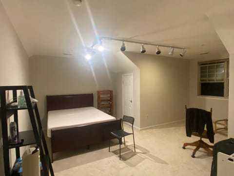 Private Room in 3Bed.2.5Bath