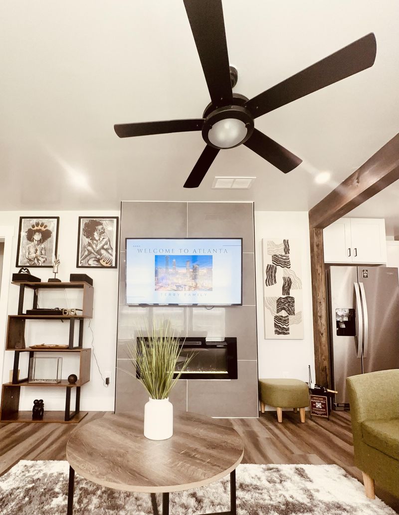 Cozy 3BR/2BA Home – Renovated, Modern, Quiet, Near Transit, with Backyard in Up-and-Coming Area (id. 12833)