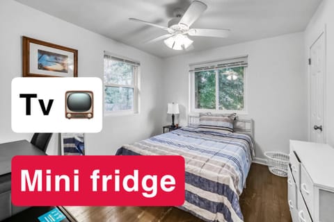 Comfortable & newly-renovated Jacksonville House with Backyard (id. 9462)