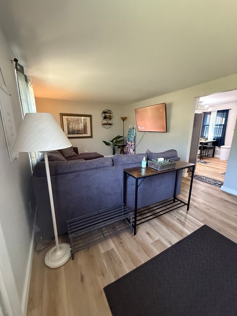 Entire Place 3Bed.1Bath