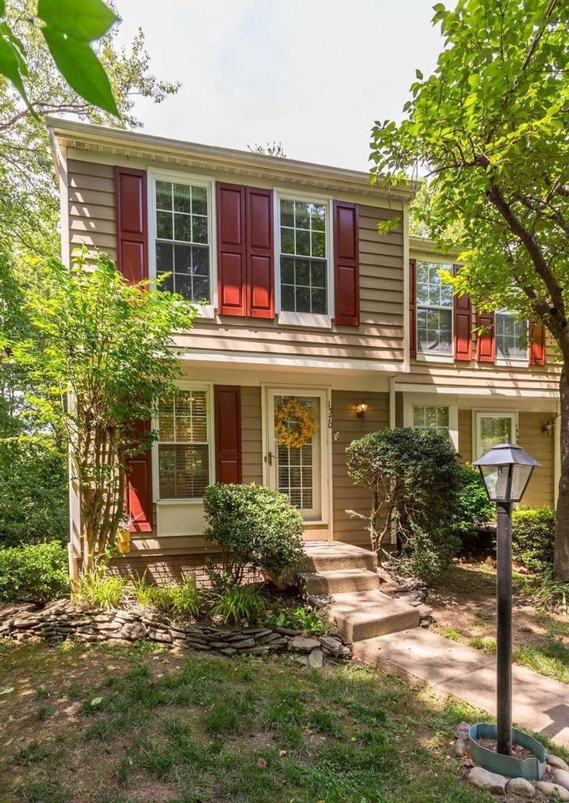roommates in Reston Private Room in 1Bed.1Bath - cirtru.com