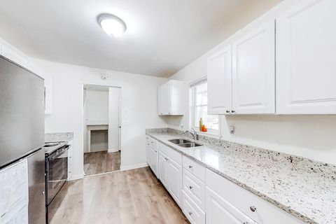 *SuperHost* Beautiful NEW Listing!! Riverdale House with spacious rooms and open layout! Don't Miss Out! (id. 1866)