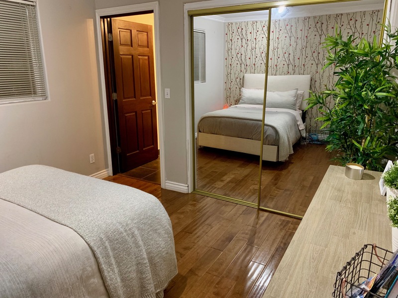 Private Room in 2Bed.3Bath