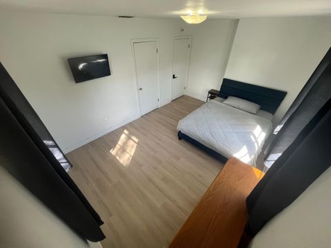 Fully Updated Home for Rent: Spacious, Private, and Convenient! (id. 9300)