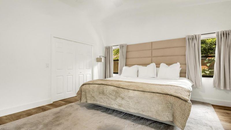 roommates in Undisclosed, Sarasota, FL 34243 Renovated live in Sarasota with private pool (id. 13292) - cirtru.com