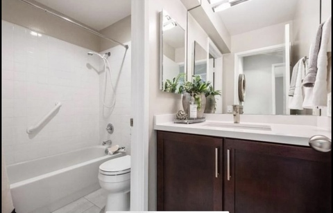 Private Room in 3Bed.2Bath
